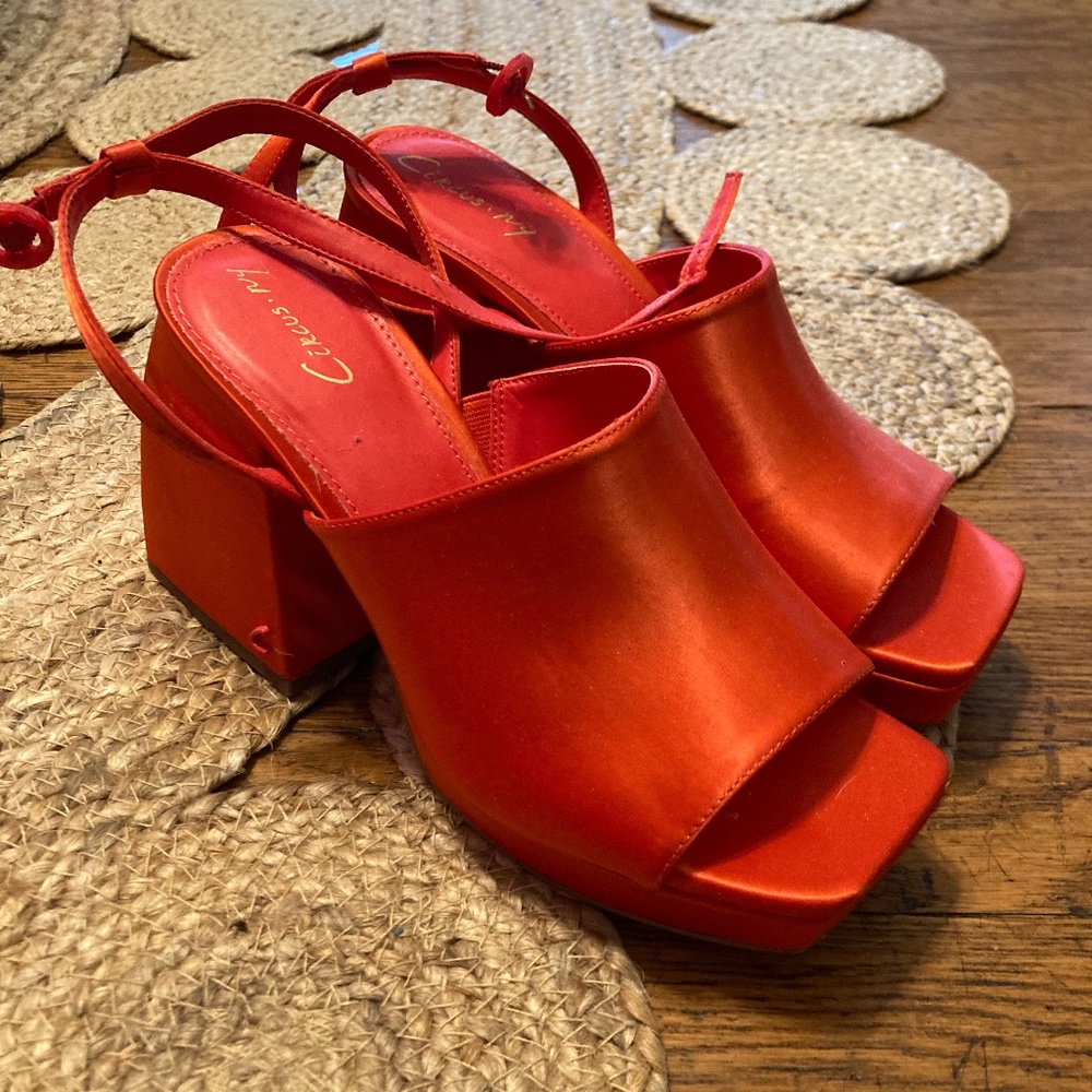 Circus (Sam Edelman) platform wedges